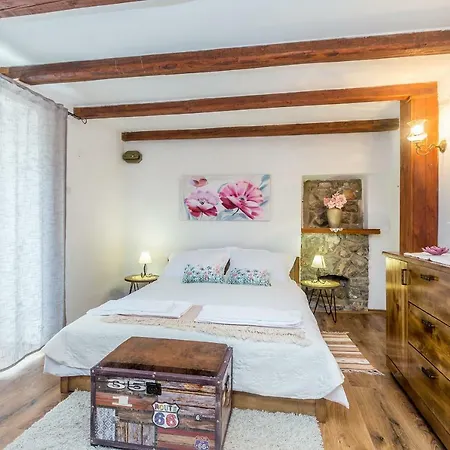 Kuca Za Odmor Suzi Сasa de vacaciones Kornić