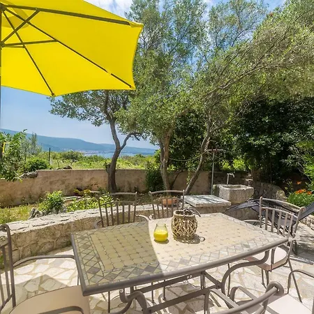 Kuca Za Odmor Suzi Holiday home *